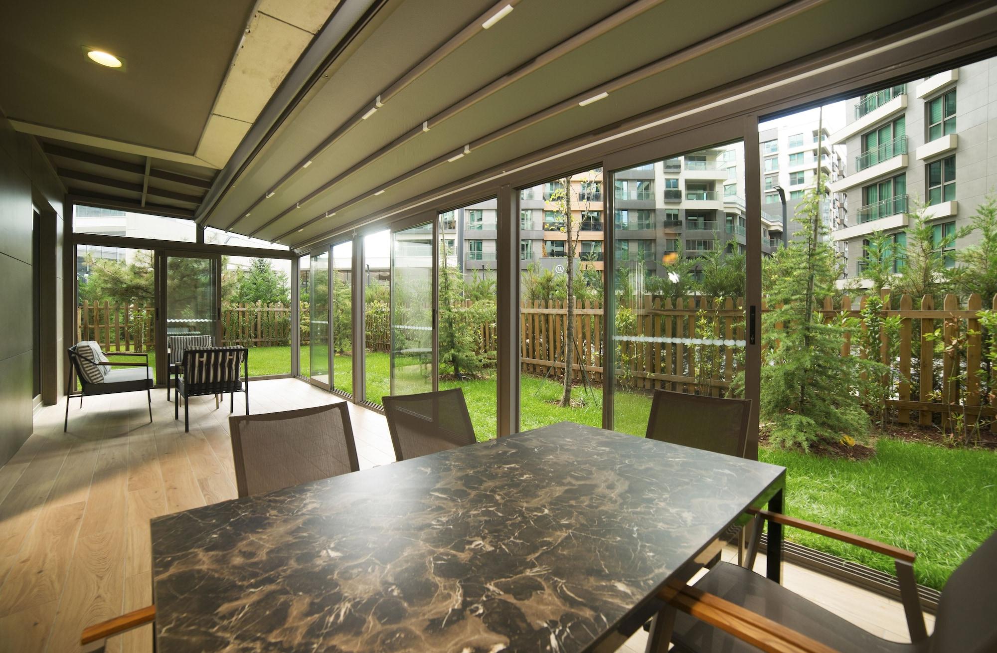 Radisson Residences VadИстанбул Екстериор снимка